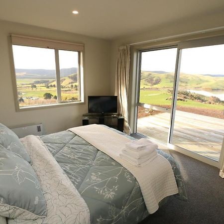 Niagara Ridge Retreat Catlins Villa ภายนอก รูปภาพ